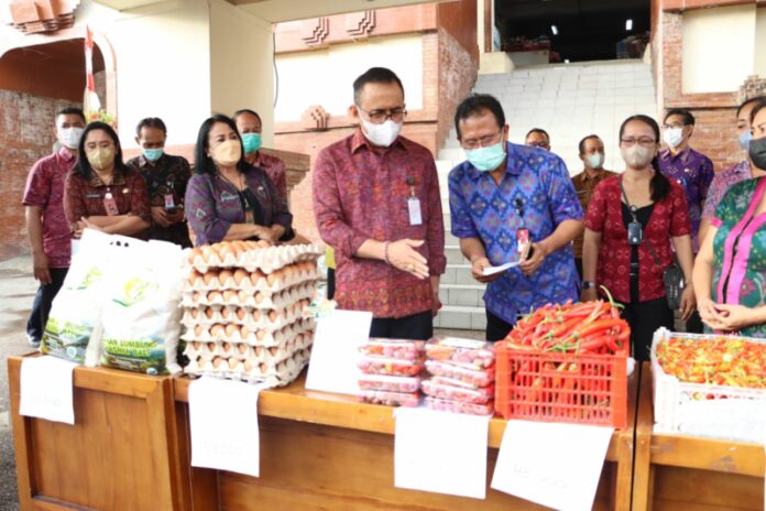 Wali Kota Jaya Negara Minta Perumda Pasar Jadi Distributor Para Pedagang