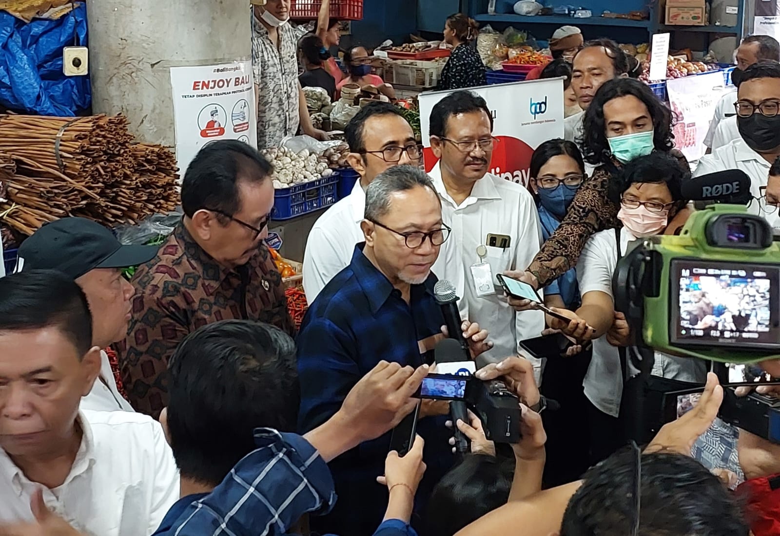 Walikota Dampingi Mendag Sebut Harga Kebutuhan Pokok di Bali Lebih Murah 