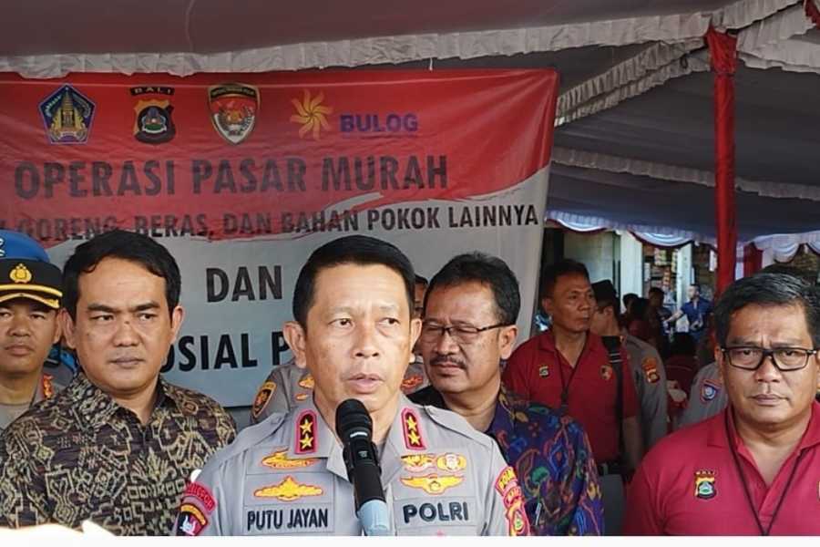 Tinjau Pasar Kapolda "Warning" Spekulan Sembako