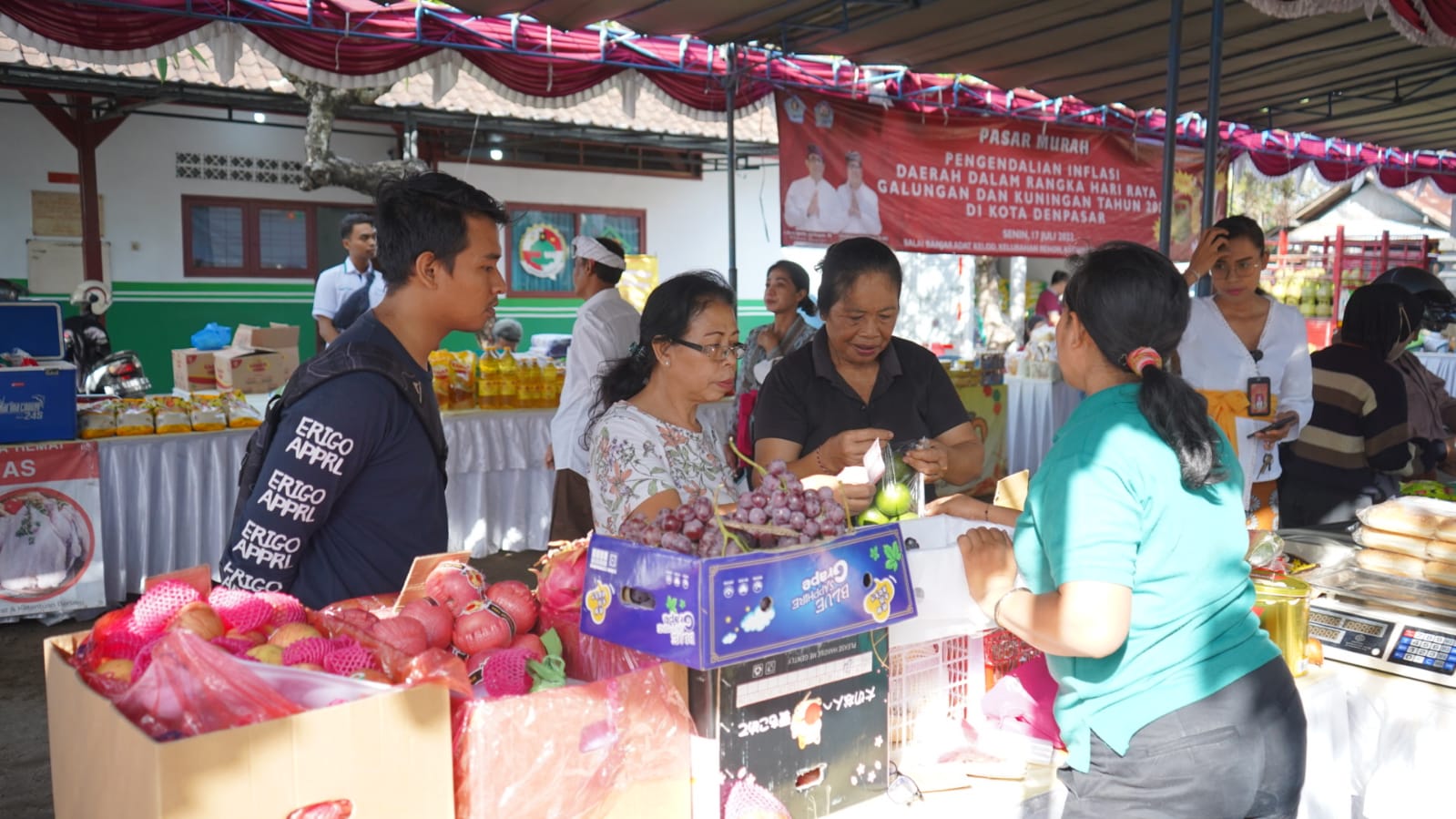 Pemkot Denpasar Gelar Pasar Murah di Renon