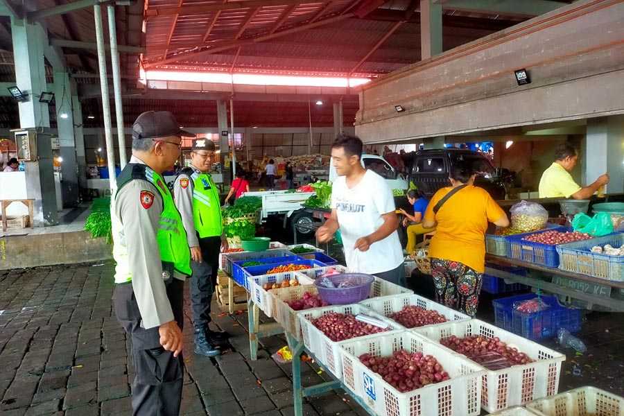 Cegah Permainan Harga Sembako, Polisi Awasi Pasar Tradisional