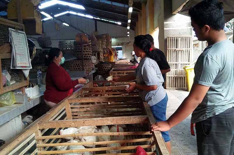 Pasca lebaran , Harga Daging Ayam masih tinggi
